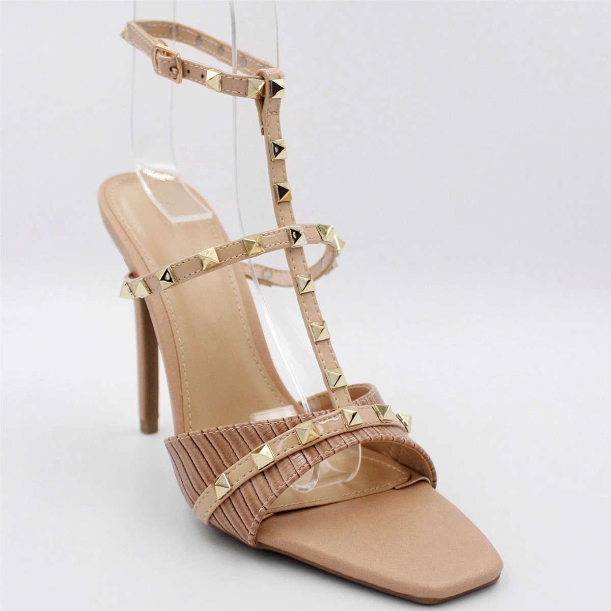 Ingrid - Image 5