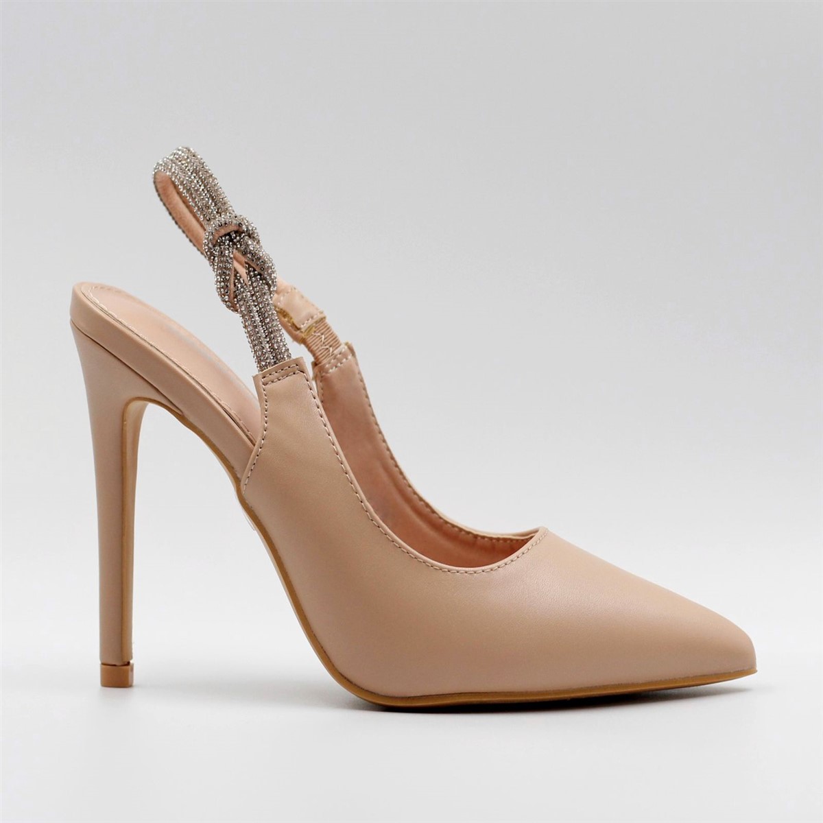 Adore - Image 3