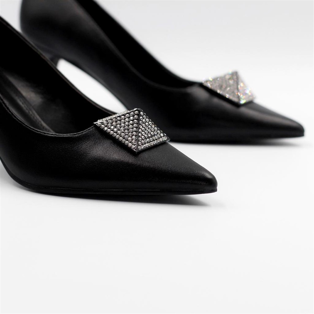 Stud - Image 2