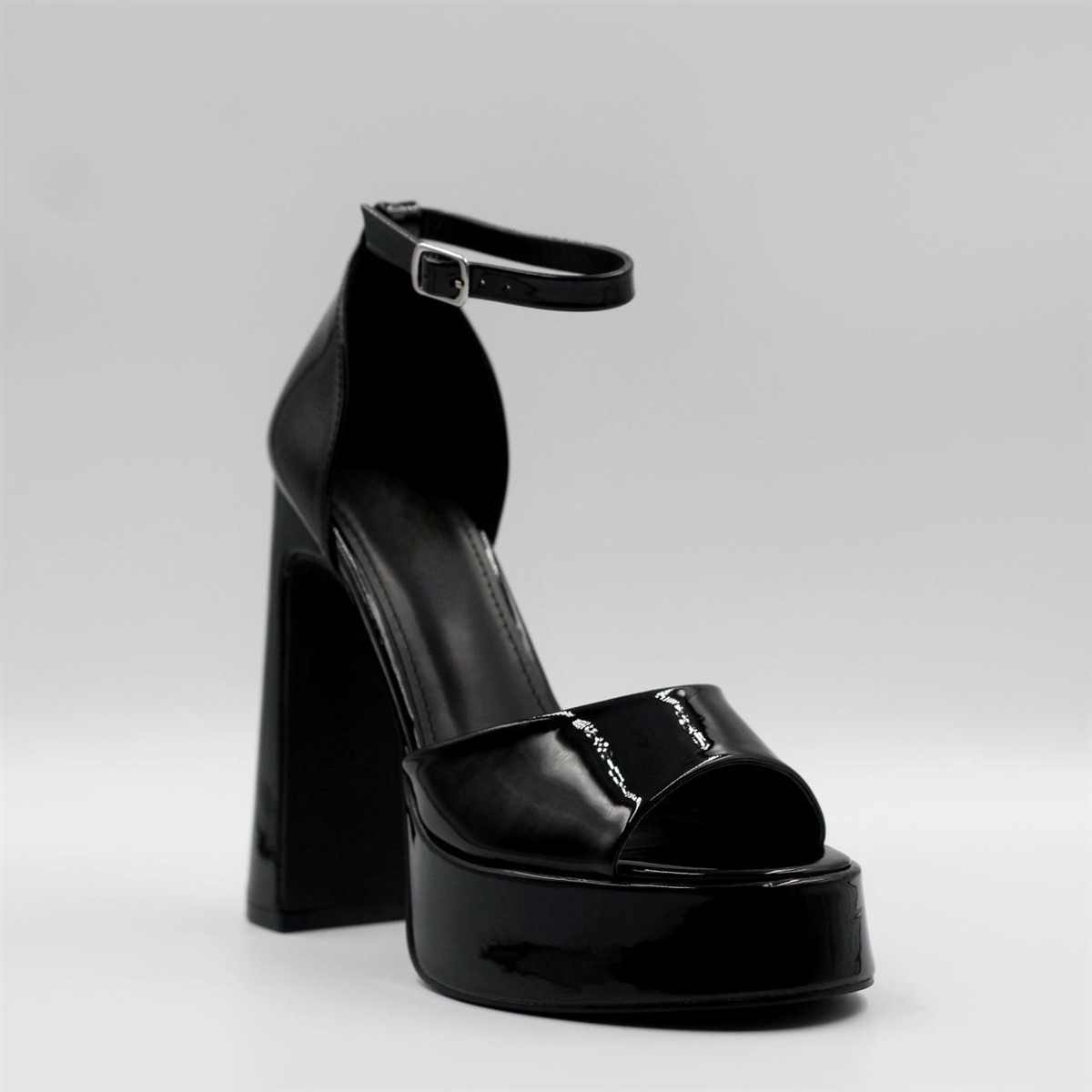 Mariel - Image 4