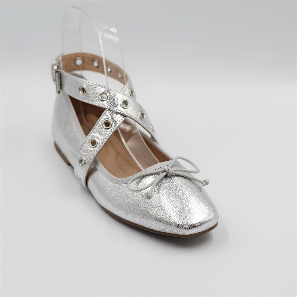 Michelle - Image 6