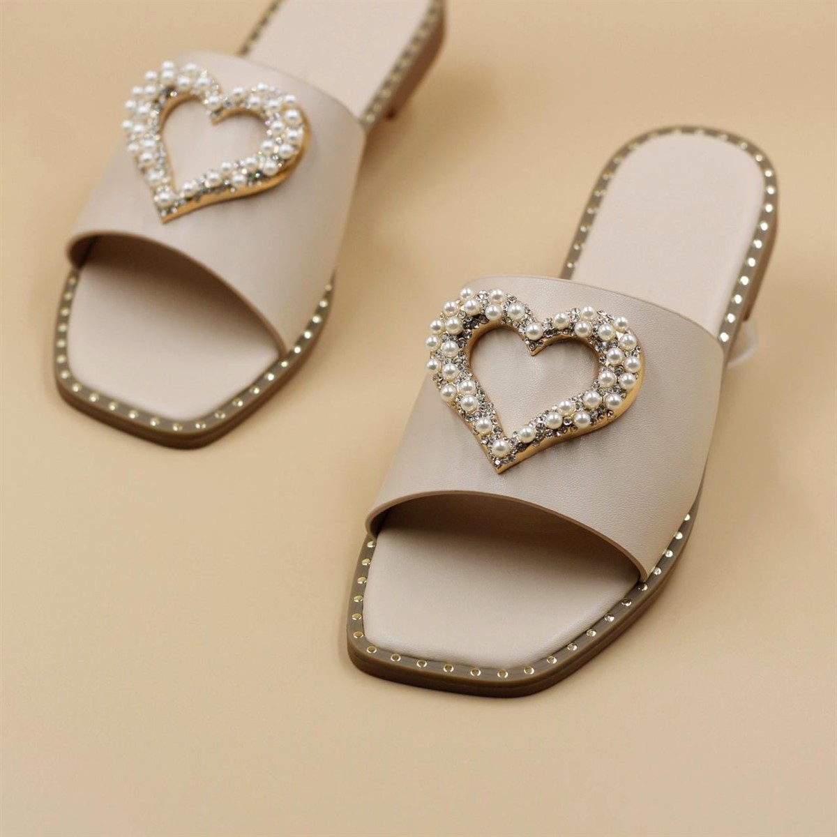Crissy - Image 2