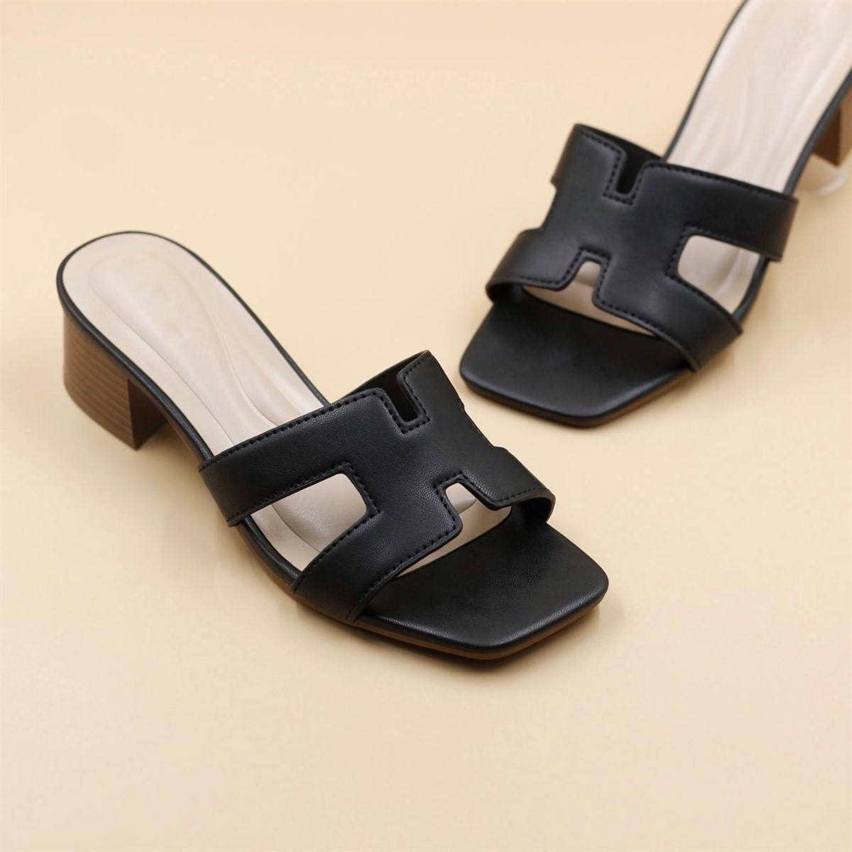 Joan - Image 4
